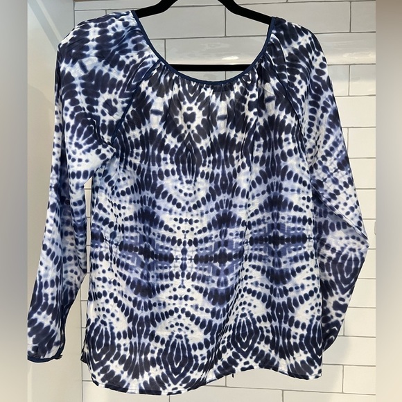 Velvet by Graham and Spencer 100% Silk Tie Dye Boho Peasant Blouse. Size Small. - Picture 8 of 11